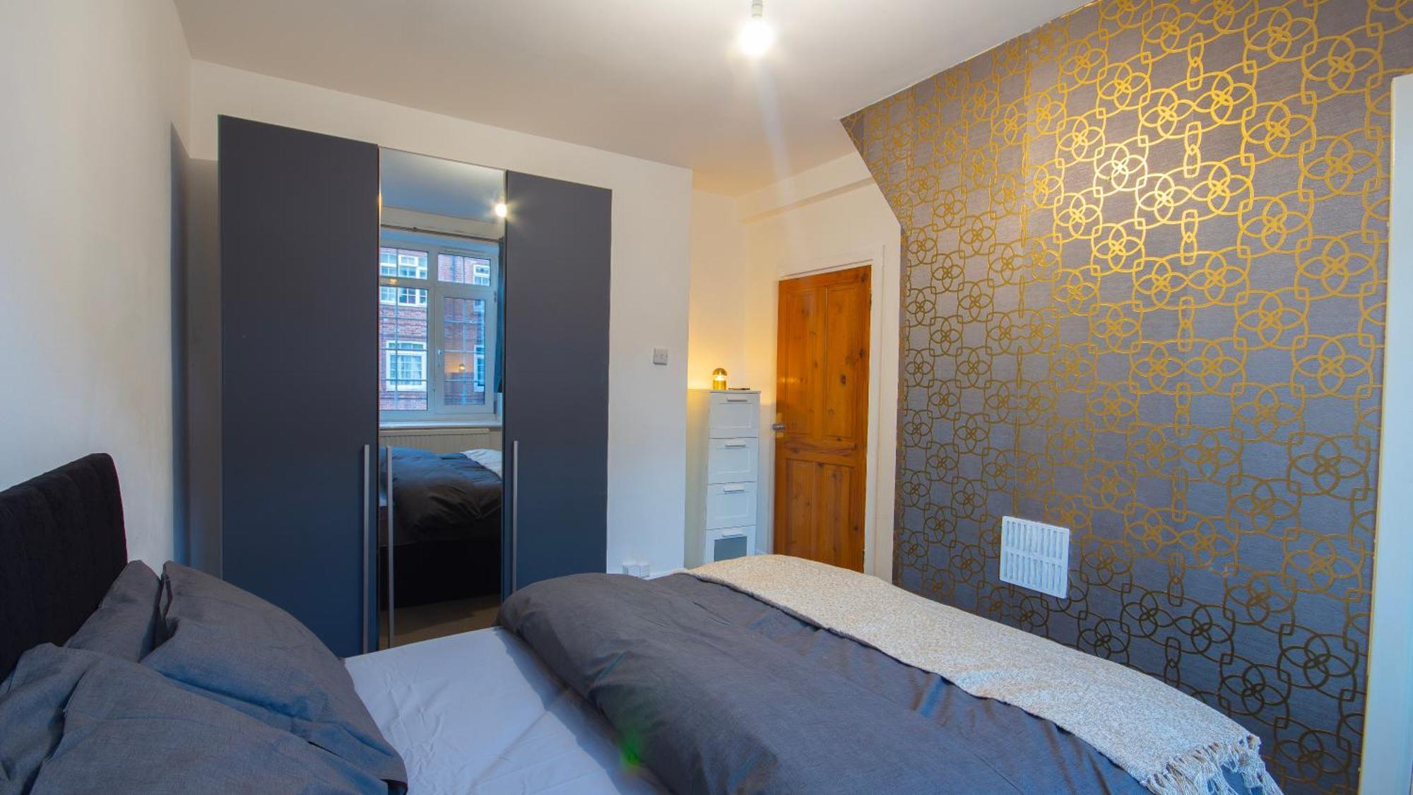 Urban Luxe - Purbrook Bridge * London